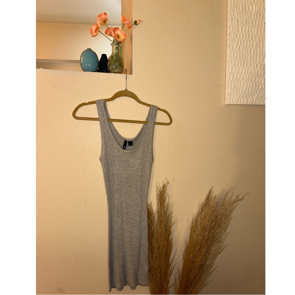 Gray ribbed dress